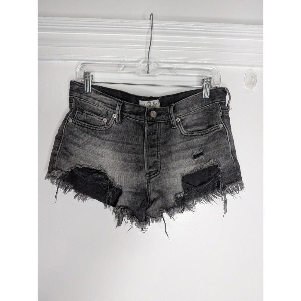 We The Free Shorts Womens 26 Gray Denim Distressed Cutoff Frayed Hem Casual